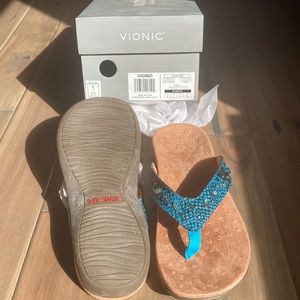 NIB Vionic Lucia sandals. Turquoise with Rhinestones
